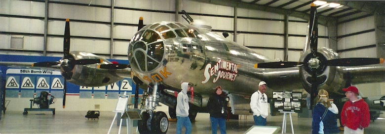 Bob Hope's 1940s USO tour plane, 